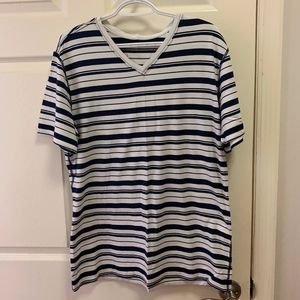 Lululemon 5 year basic tee